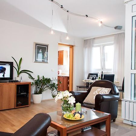 Apartment Avenue Загреб Экстерьер фото