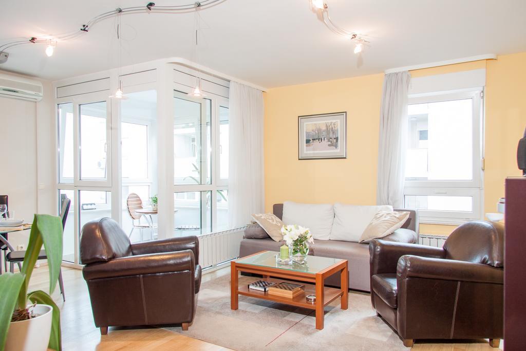 Apartment Avenue Загреб Экстерьер фото